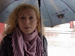 Mature Seduce To Fuck For Cash At Street Casting German